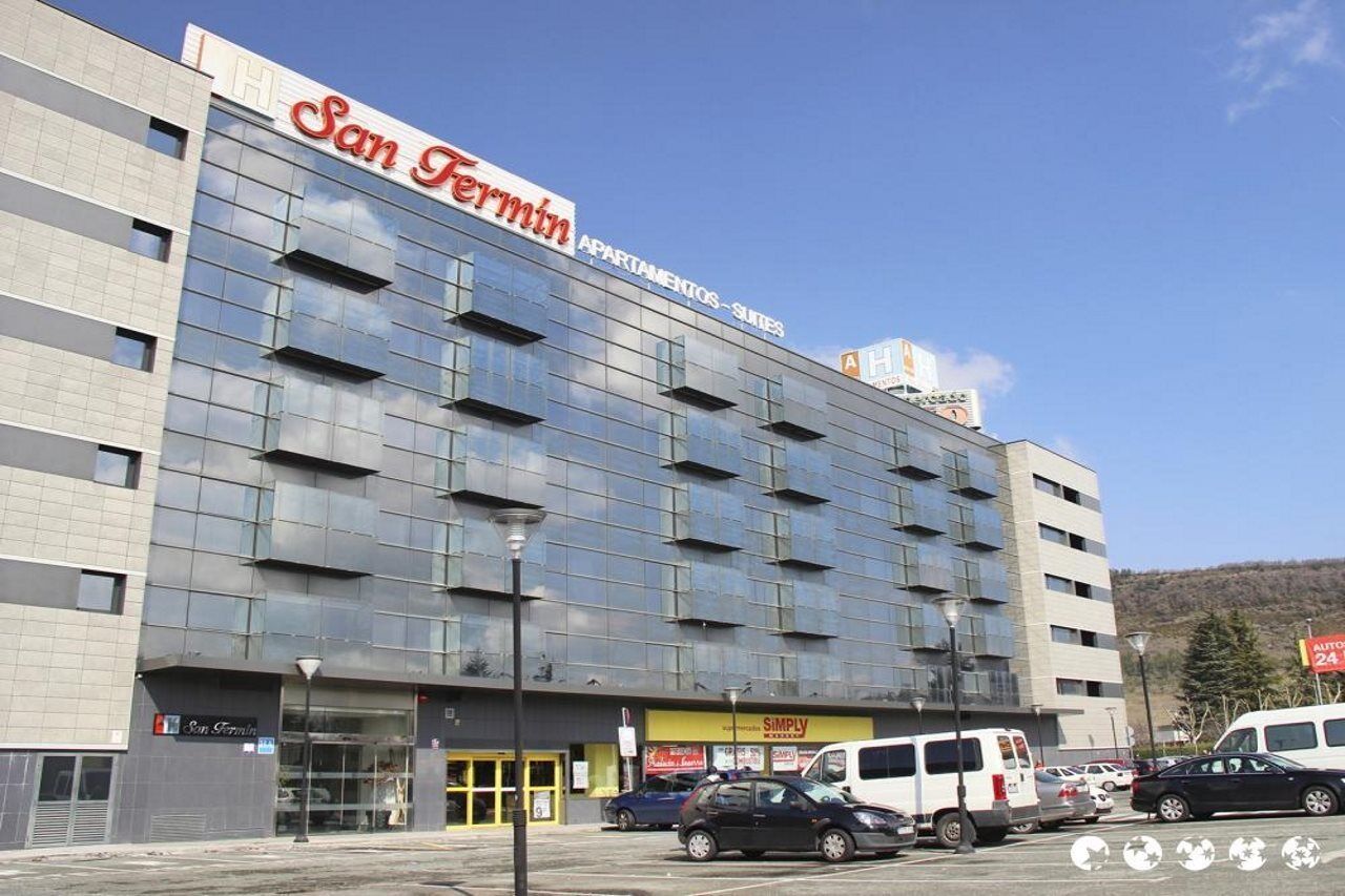 AH San Fermín Pamplona Aparthotel Exterior foto